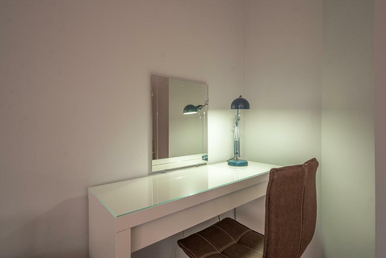 Appartamento 5th Avenue | Two Bedroom, Two Bathroom, Positano Street *